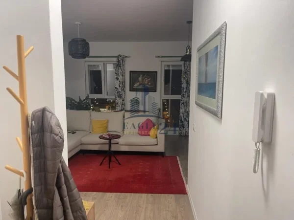 JEPET ME QERA APARTAMENT 2+1 TEK UNIVERS CITY