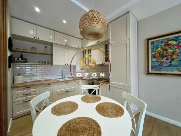 Apartament 2+1+2 për Qira Pranë Joenës ,21 Dhjetori!