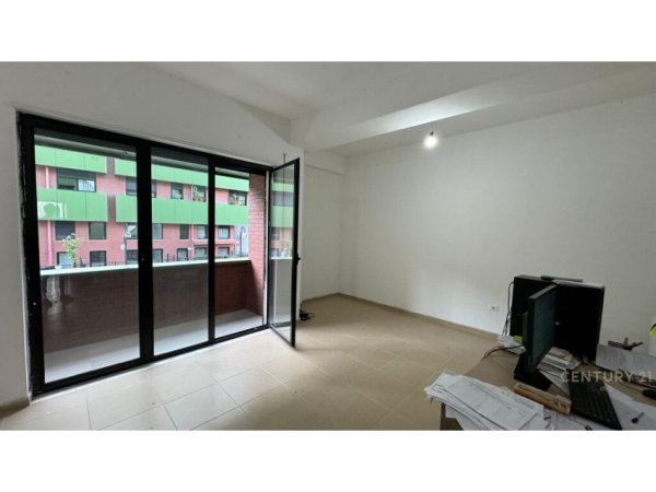Tirane, shes apartament 3+1+2+Ballkon , 149 m² 256.000 € (Kodra e Diellit)