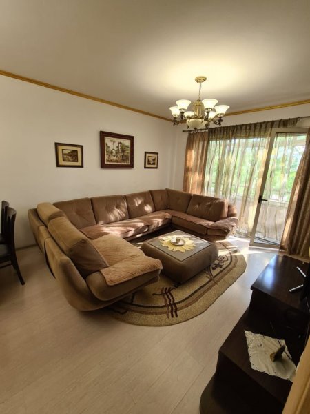 Tirane, jepet me qera apartament 1+1+Ballkon Kati 4, 67 m² 450 € (don bosko prane shkolles don bosko)