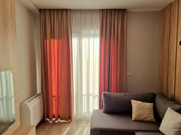 Tirane, Apartament 1+1 per qira Kati 9, 79 m² 500 € (Astir)