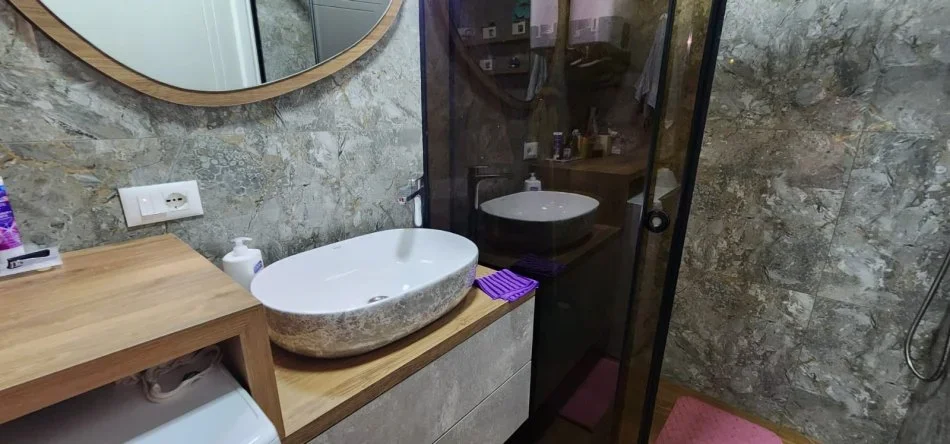Tirane, shitet apartament 2+1 Kati 2, 96 m² 140.000 € (Kryqezimi i Tufines)