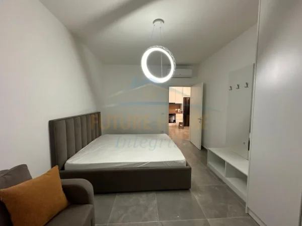 Shqiperi, shitet apartament 1+1 Kati 4, 79 m² 97.500 € (VORE)