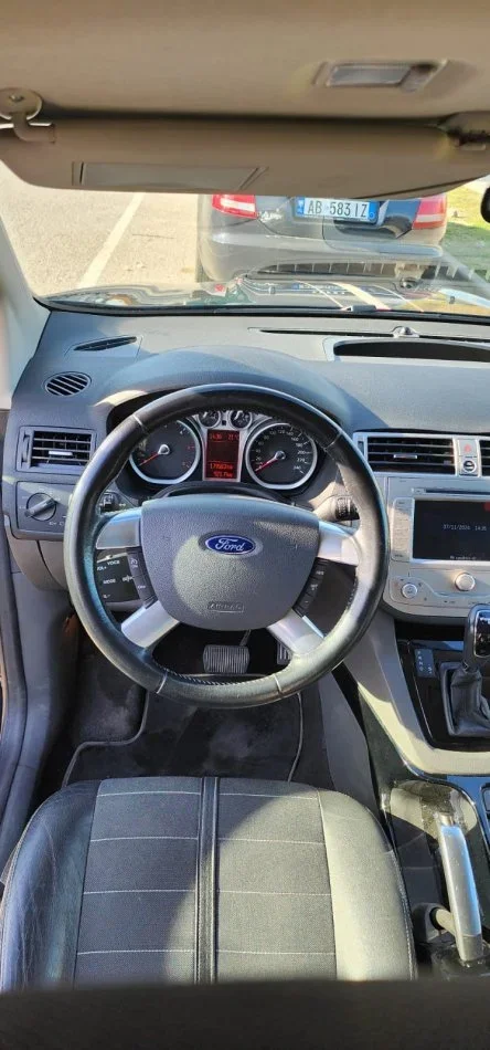 Ford Kuga 2012 Magma Edition Nafte, e zeze automatik Klima 180.000 km 7500 €