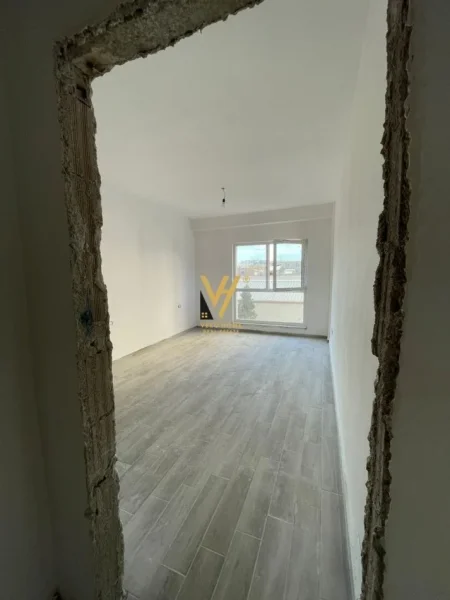 Tirane, shitet apartament 2+1+Ballkon Kati 2, 123 m² 179.400 € (LAPRAKE)