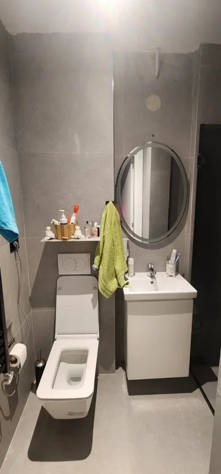 Tirane, shitet apartament 2+1 + 2, Kati 0, 97 m² 135.000 € (Rruga e Dibres, Prane Komisariatit nr. 4, Tirane)