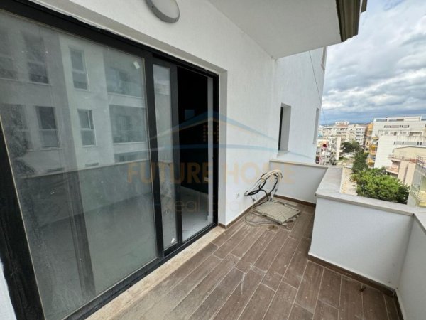 Durres, shitet apartament 2+1 Kati 5, 92 m² 160.000 € (0696044405 Shitet, Apartament 2+1, Qerret ,Durres)