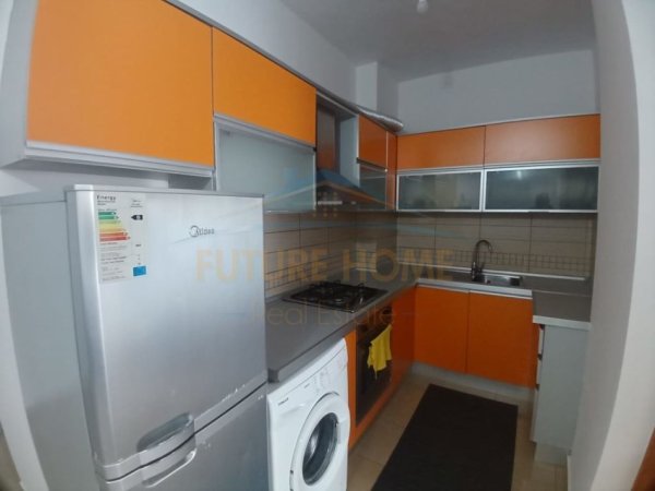 Durres, jepet me qera apartament 1+1 Kati 4, 65 m² 330 € (Plazh-Ilira , Durres)