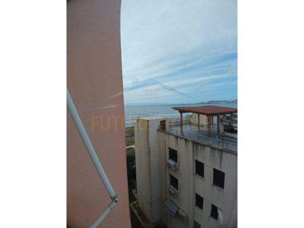 Durres, jepet me qera apartament 1+1 Kati 4, 65 m² 330 € (Plazh-Ilira , Durres)