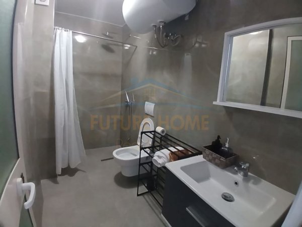 Durres, jepet me qera apartament 1+1 Kati 4, 65 m² 330 € (Plazh-Ilira , Durres)