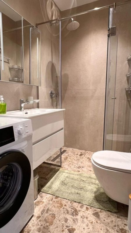Tirane, jap me qera apartament 2+1+Ballkon Kati 3, 100 m² 950 € (Rruga e Kavajës)