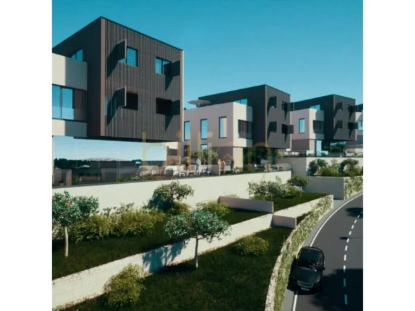 Tirane, shitet apartament duplex 2+1 , 124 m² 265.804 € (Farkë, Tirana, Albania)