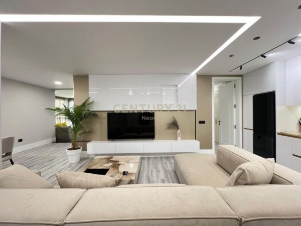 Tirane, jepet me qera 2+1 Kati 7, 155 m² 2.300 € (QIRA, APARTAMENT DELUXE 2+1+2 te BLLOKUNeom103045)