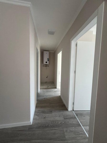 Tirane, jepet me qera apartament 2+1+Ballkon Kati 2, 96 m² 1.200 € (Lake View Residence, Liqeni Artificial)