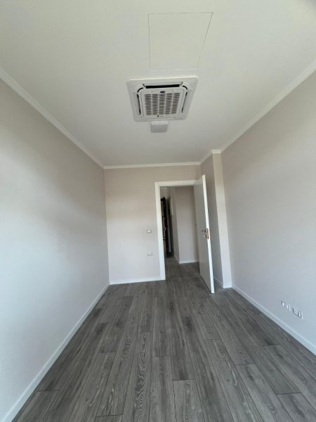 Tirane, jepet me qera apartament 2+1+Ballkon Kati 2, 96 m² 1.200 € (Lake View Residence, Liqeni Artificial)