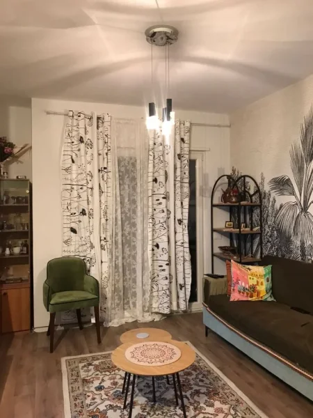 jepet me qera 2+1+Ballkon Kati 4, 87 m² 750 € (Rruga Kosovarve)