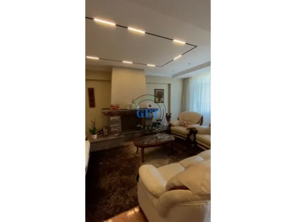 Durres, shitet apartament 3+1+Ballkon Kati 3, 130 m² 145.000 € (Stadiumi)