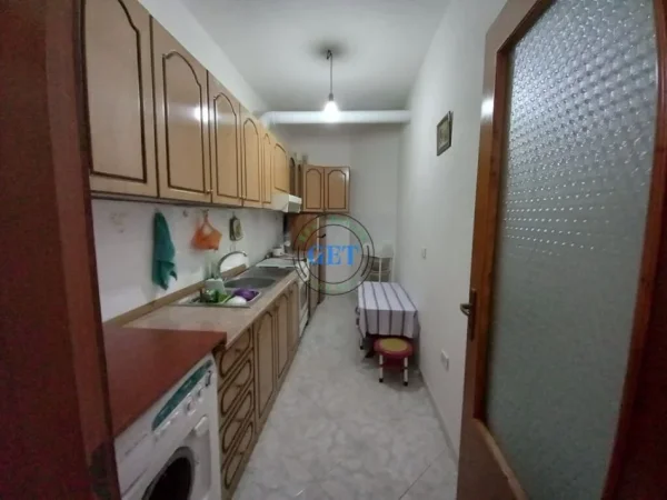 Durres, jepet me qera apartament 2+1+Ballkon Kati 5, 105 m² 450 € (Vollga Durres.)