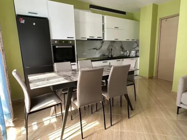 Tirane, shitet apartament 2+1+Ballkon Kati 5, 85 m² (Rruga Jordan Misja)