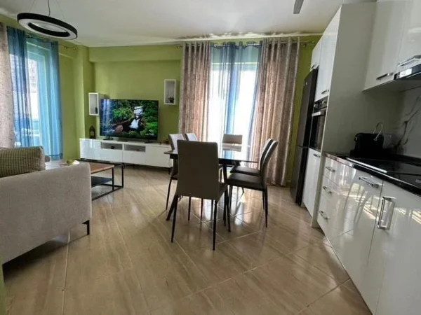 Tirane, shitet apartament 2+1+Ballkon Kati 5, 85 m² (Rruga Jordan Misja)