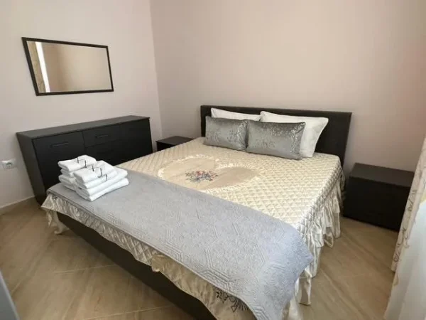 Tirane, shitet apartament 2+1+Ballkon Kati 5, 85 m² (Rruga Jordan Misja)