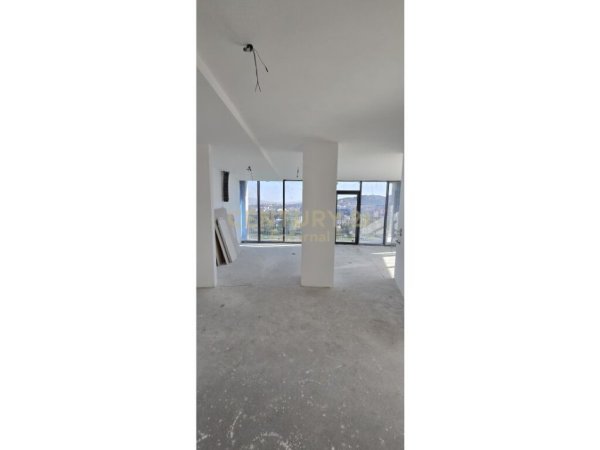 Tirane, shes apartament 3+1+2+VERANDE , 218 m² 719.000 € (Liqeni i Tiranës)