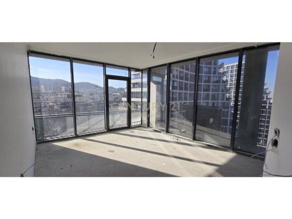 Tirane, shes apartament 3+1+2+VERANDE , 218 m² 719.000 € (Liqeni i Tiranës)