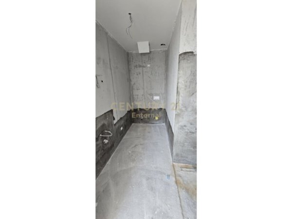 Tirane, shes apartament 3+1+2+VERANDE , 218 m² 719.000 € (Liqeni i Tiranës)