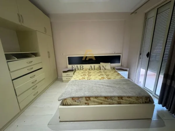 Tirane, shitet apartament 2+1 Kati 4, 103 m² 110.000 € (Fresku, Ana Market)