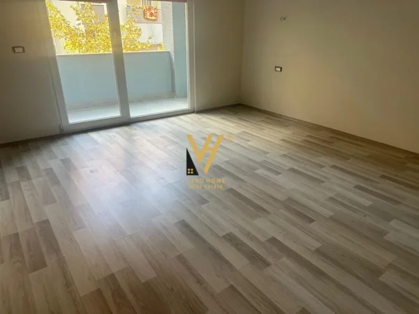 Tirane, shitet apartament 2+1+Ballkon Kati 0, 116 m² 129.000 € (FRESK)