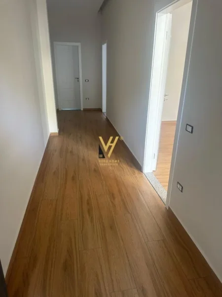 Tirane, shitet apartament 2+1+Ballkon Kati 0, 116 m² 129.000 € (FRESK)