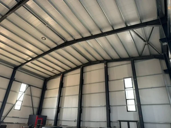 Tirane, jepet me qera magazine Kati 1, 1.100 m² 4600 € (Fushë Prezë)