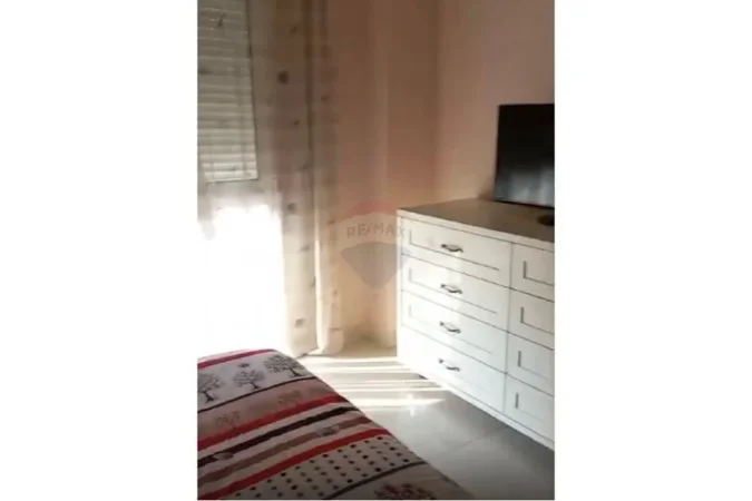 Tirane, shitet apartament 2+1 , 175.000 € 