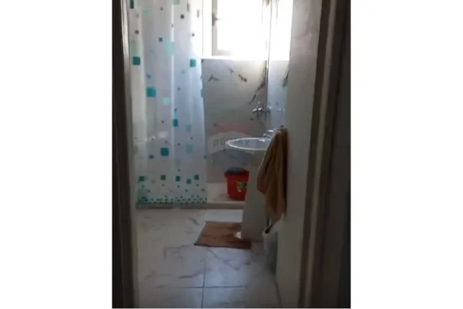 Tirane, shitet apartament 2+1 , 175.000 € 