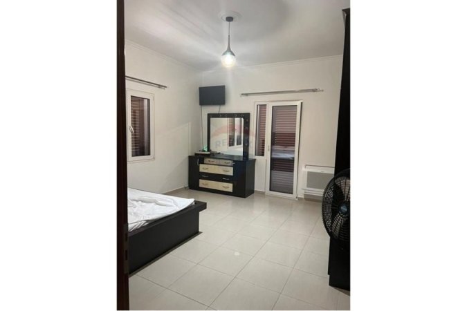 Tirane, jepet me qera Vile 2+1 , 500 € 