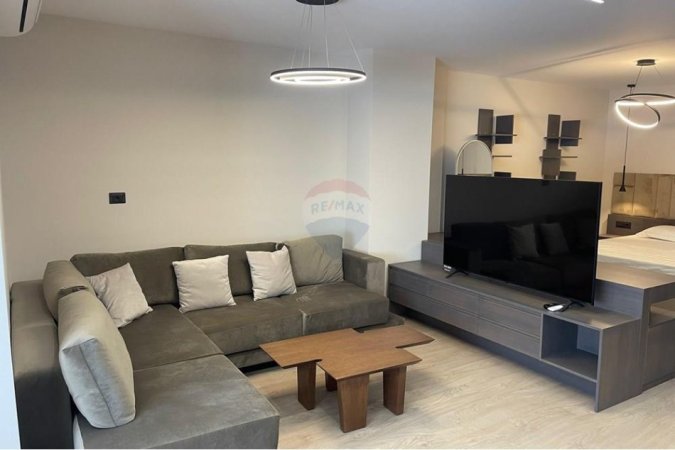 Tirane, jepet me qera apartament te 9 Kateshet , 700 €