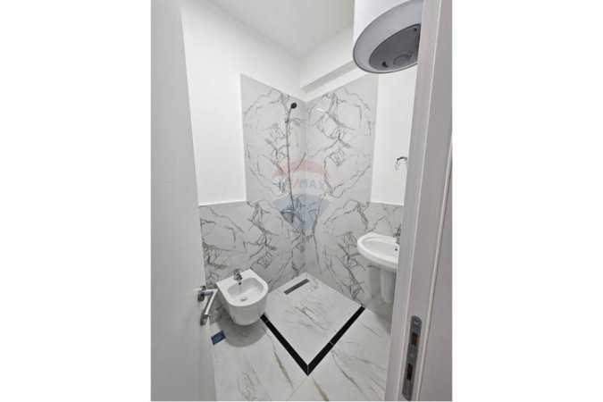 Tirane, jepet me qera apartament , 850 € (Kodra e Diellit)