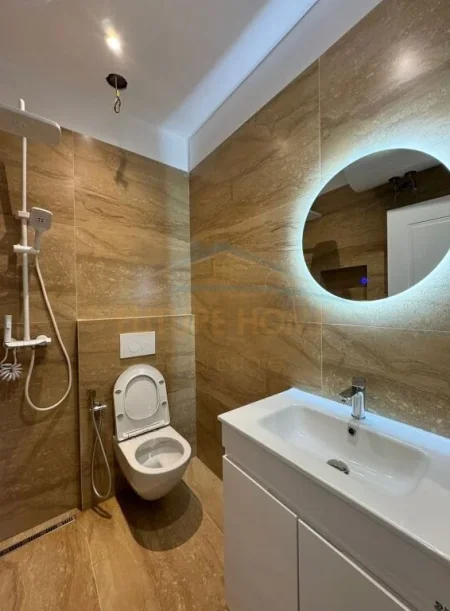 Tirane, jepet me qera apartament 1+1 Kati 4, 60 m² 700 € (Shallvaret)