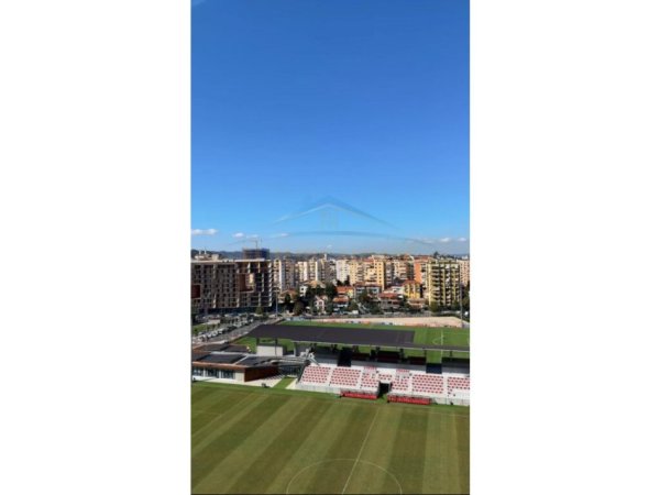 Tirane, jepet me qera apartament 2+1 Kati 10, 129 m² 1.300 € (Liqeni)