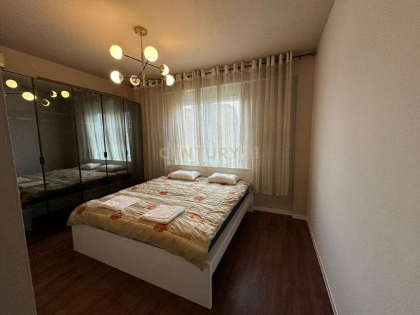 Tirane, jap me qera apartament 2+1+2 , 102 m² 800 € (Kopshti Botanik Zoologjik)