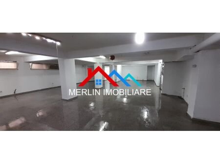 Tirane, jepet me qera ambjent biznesi Kati -1, 200 m² 1.500 € (Rruga Mine Peza)
