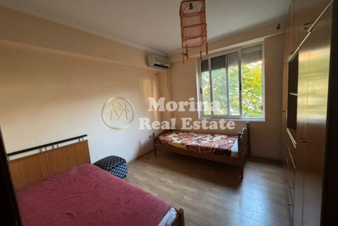 Tirane, jepet me qera apartament 3+1+Ballkon Kati 2, 110 m² 600 € (Oxhaku)