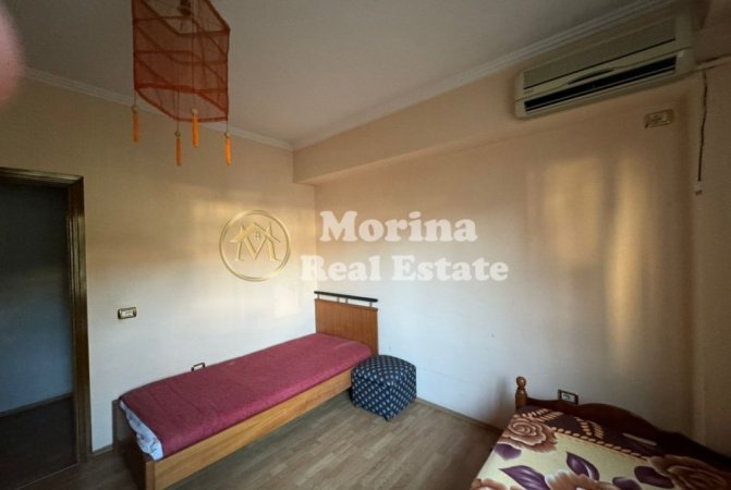 Tirane, jepet me qera apartament 3+1+Ballkon Kati 2, 110 m² 600 € (Oxhaku)