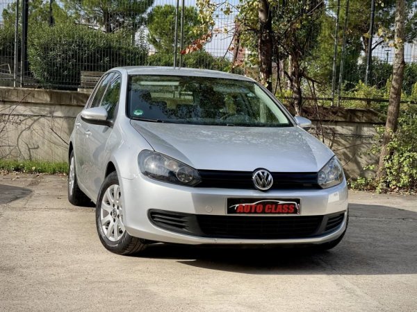 Tirane, shes makine VW GOLF 6 Benzin, gri metalizato manuale Klima 205.000 km 5290 €