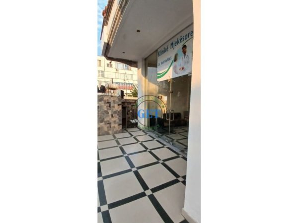 Durres, jepet me qera vetem 1 dhome 1+1 Kati 0, 40 m² 250 € (Ish Keneta, Durres)