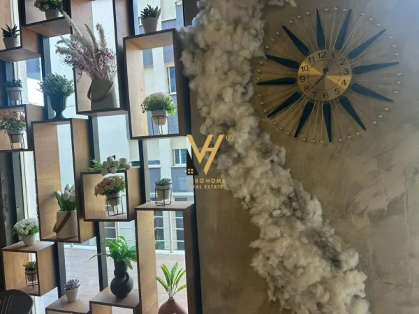 Tirane, shitet bar-kafe Kati 0, 186 m² 220.000 € (RRUGA E DAJTIT)