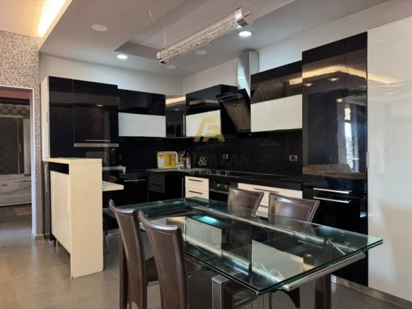 Tirane, shitet apartament 2+1+depo+PARKIM Kati 6, 130 m² 200.000 € (Selvia)