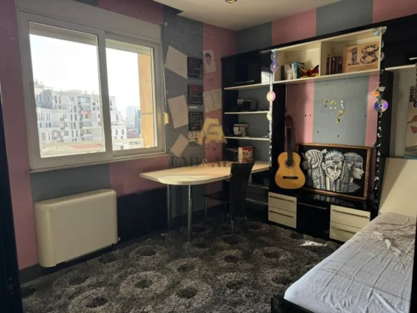 Tirane, shitet apartament 2+1+depo+PARKIM Kati 6, 130 m² 200.000 € (Selvia)