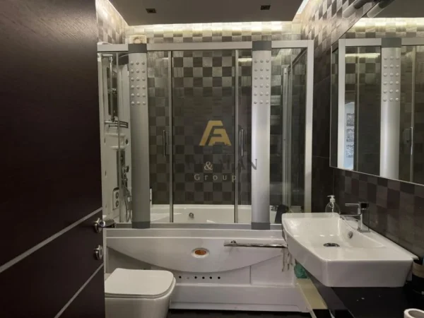 Tirane, shitet apartament 2+1+depo+PARKIM Kati 6, 130 m² 200.000 € (Selvia)