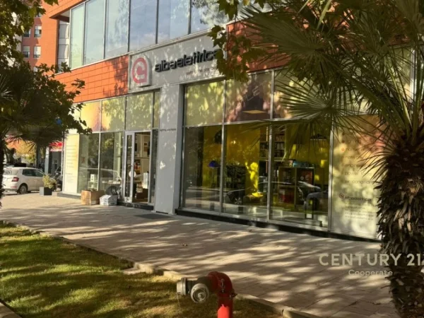 Tirane, jepet me qera ambjent biznesi Kati 0, 180 m² (DELIJORGJI)